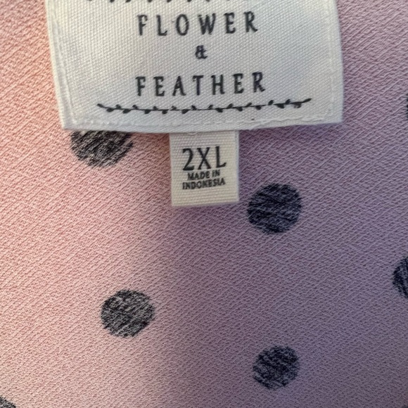 FLOWER & FEATHER 2XL PINK & BLACK DOT TOP - Picture 3 of 7